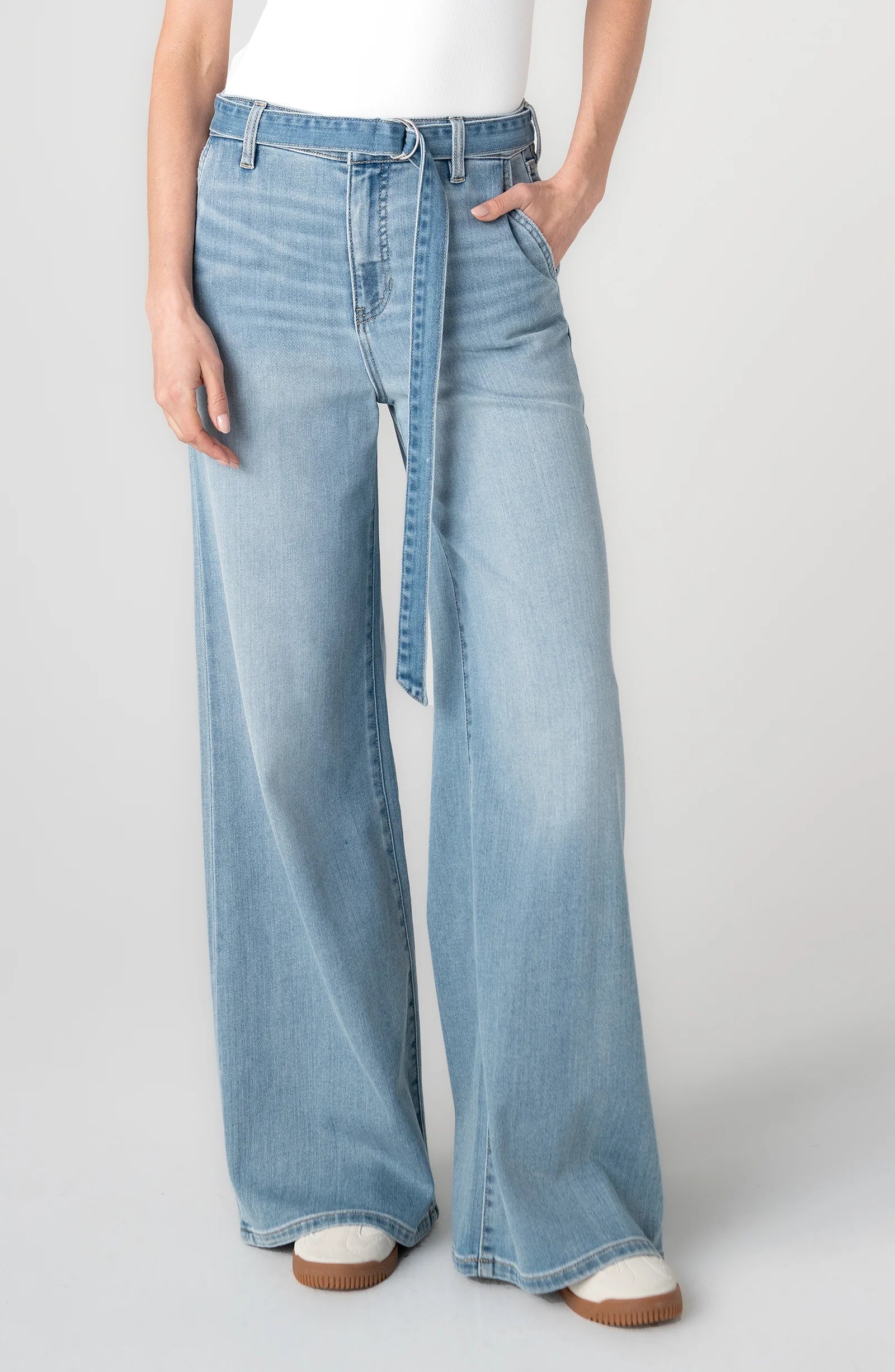 HIGH RISE SUPER STRIDE WITH BELT