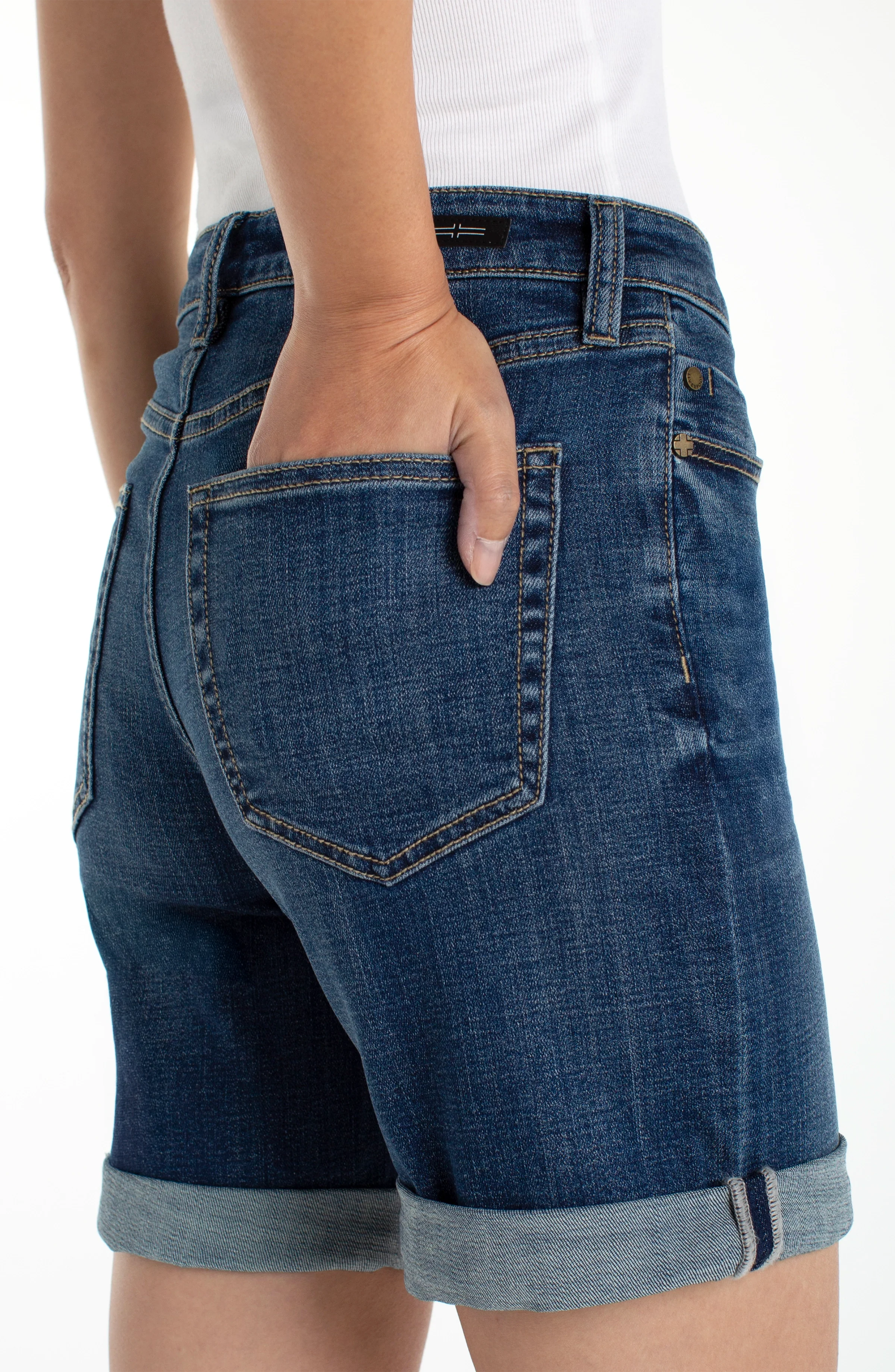 MARLEY GIRLFRIEND SHORT WITH ROLL CUFF - Image 4