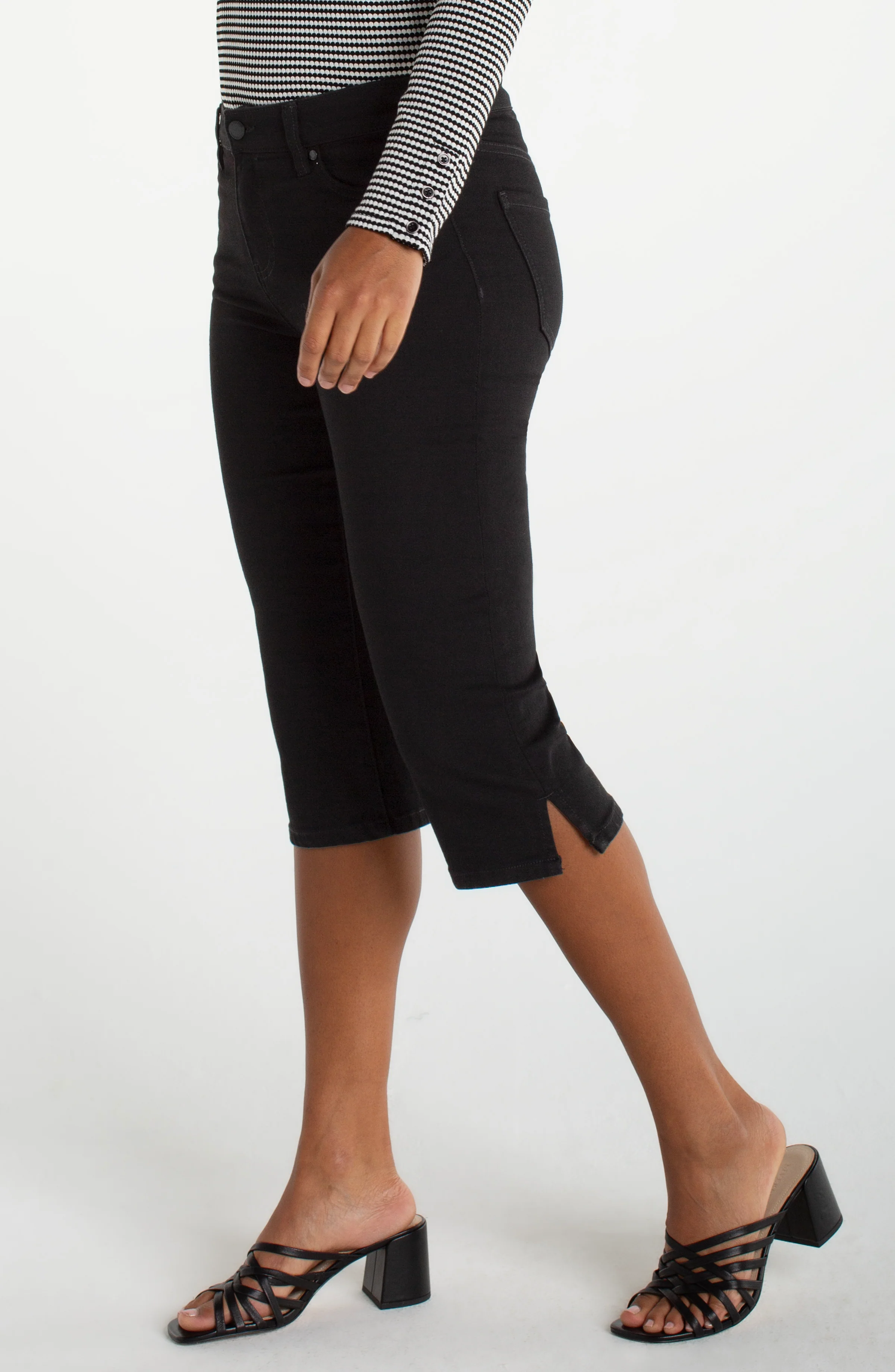 PETITE CAPRI WITH SLIT - Image 3