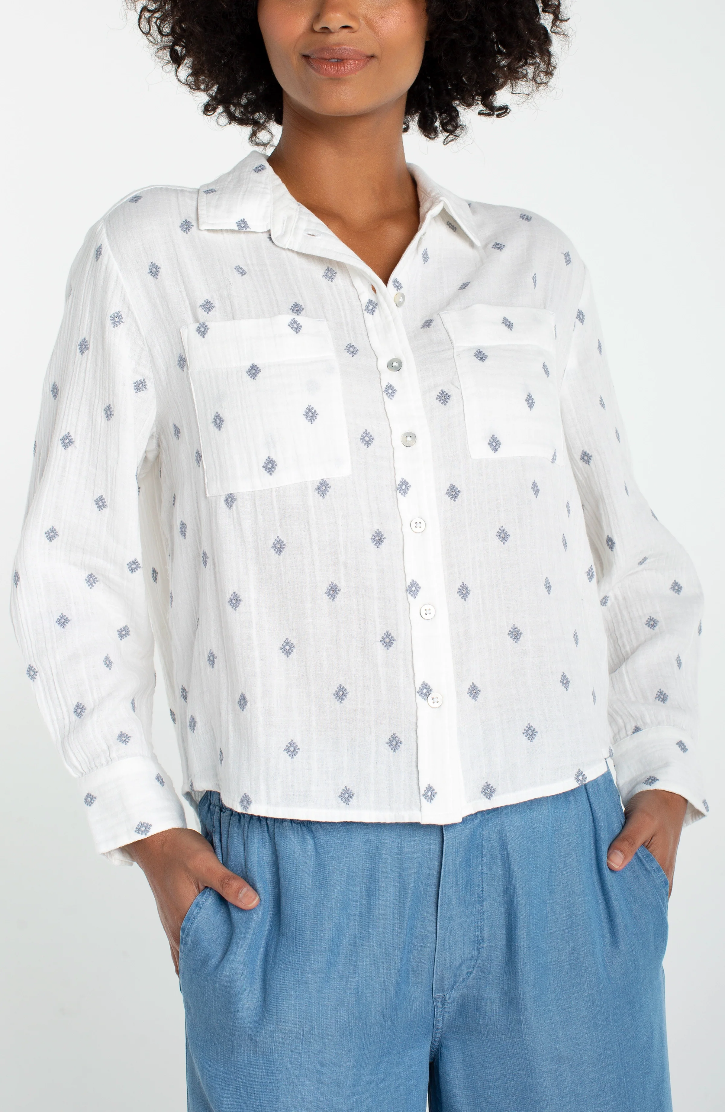 BUTTON FRONT SHIRT W/ HIGH LOW HEM - Image 3