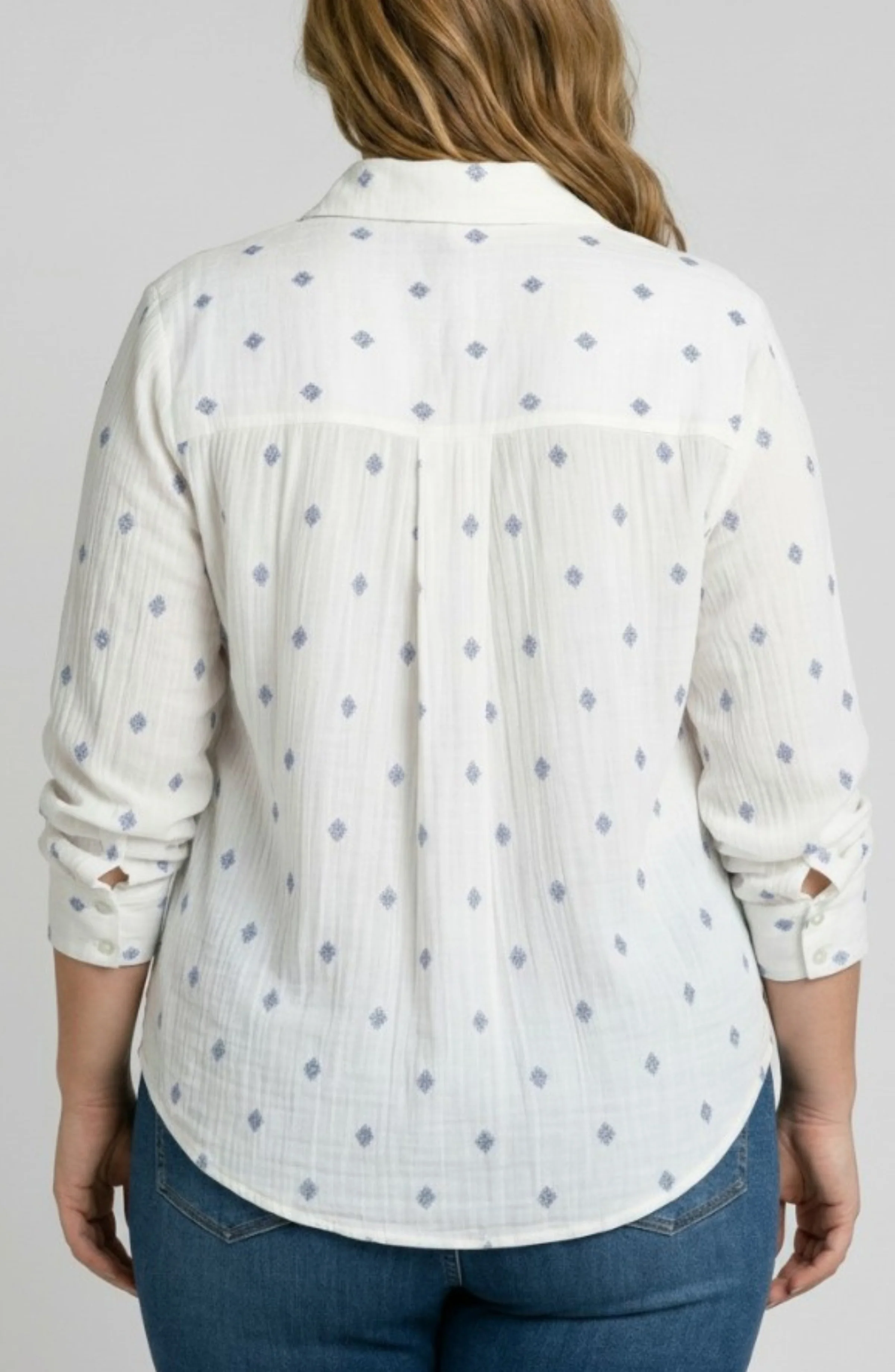 BUTTON FRONT SHIRT W/ HIGH LOW HEM - Image 2