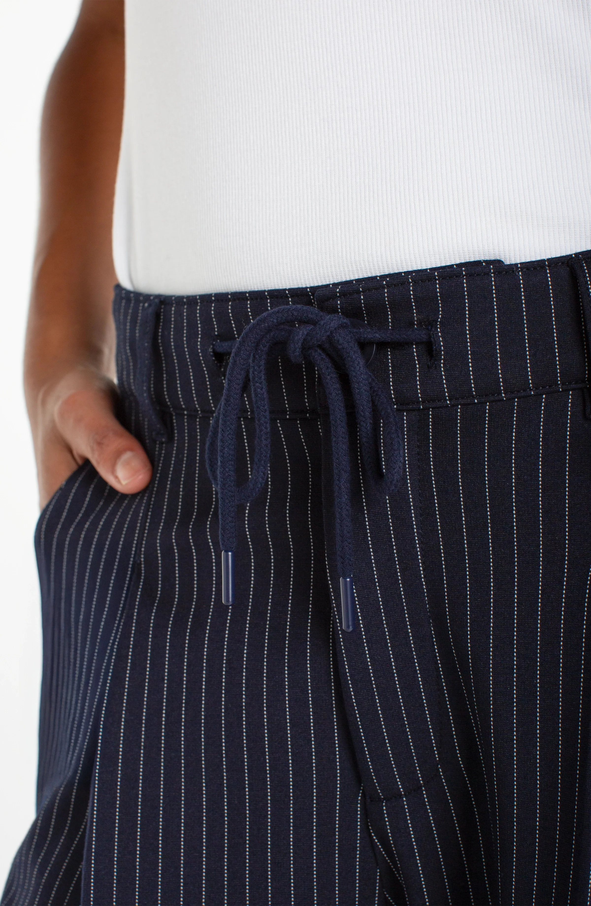 WIDE LEG PLEATED TROUSER WITH SIDE STRIPE - Image 4