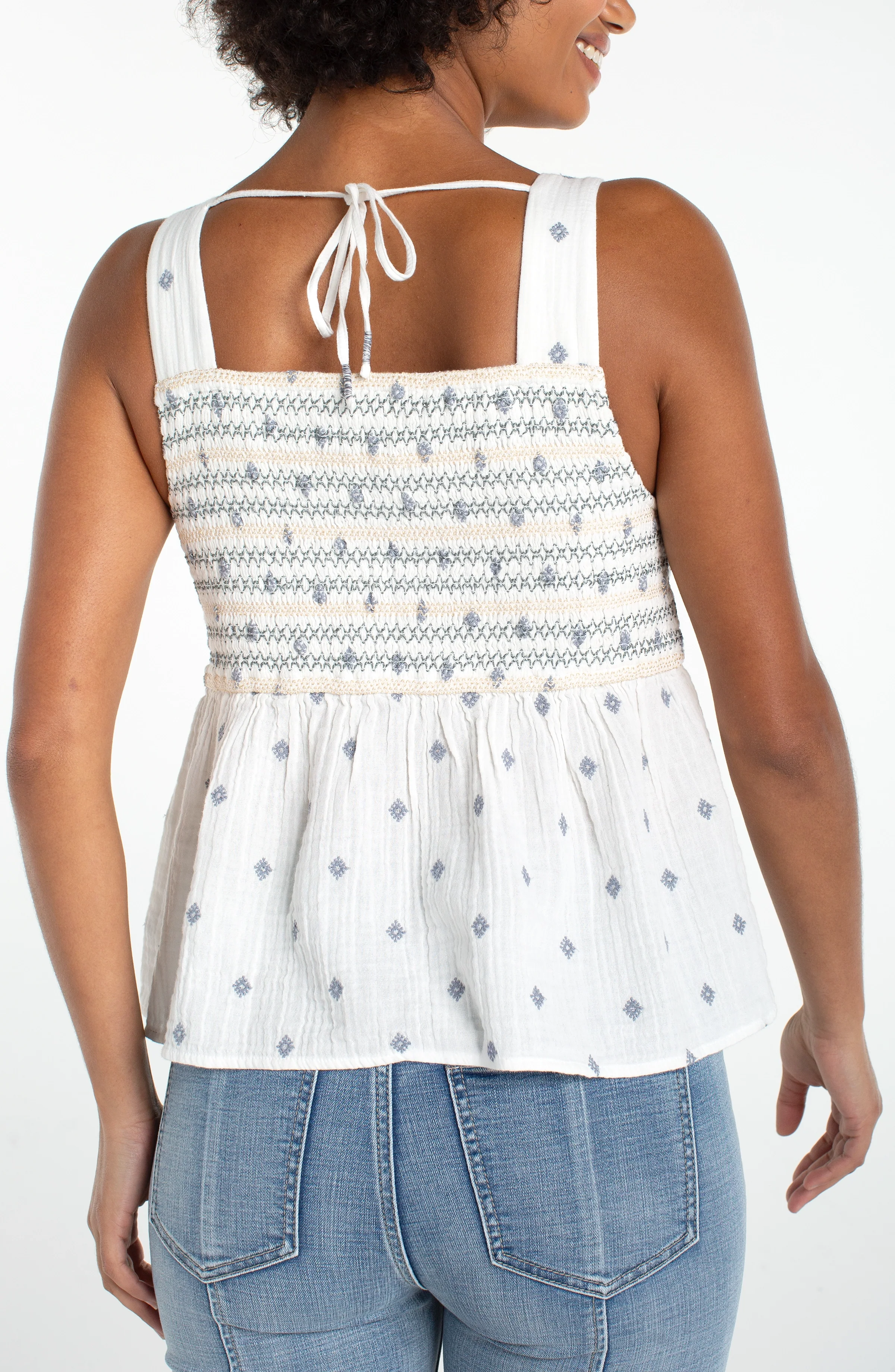 SLEEVELESS SMOCKED WOVEN TOP - Image 2