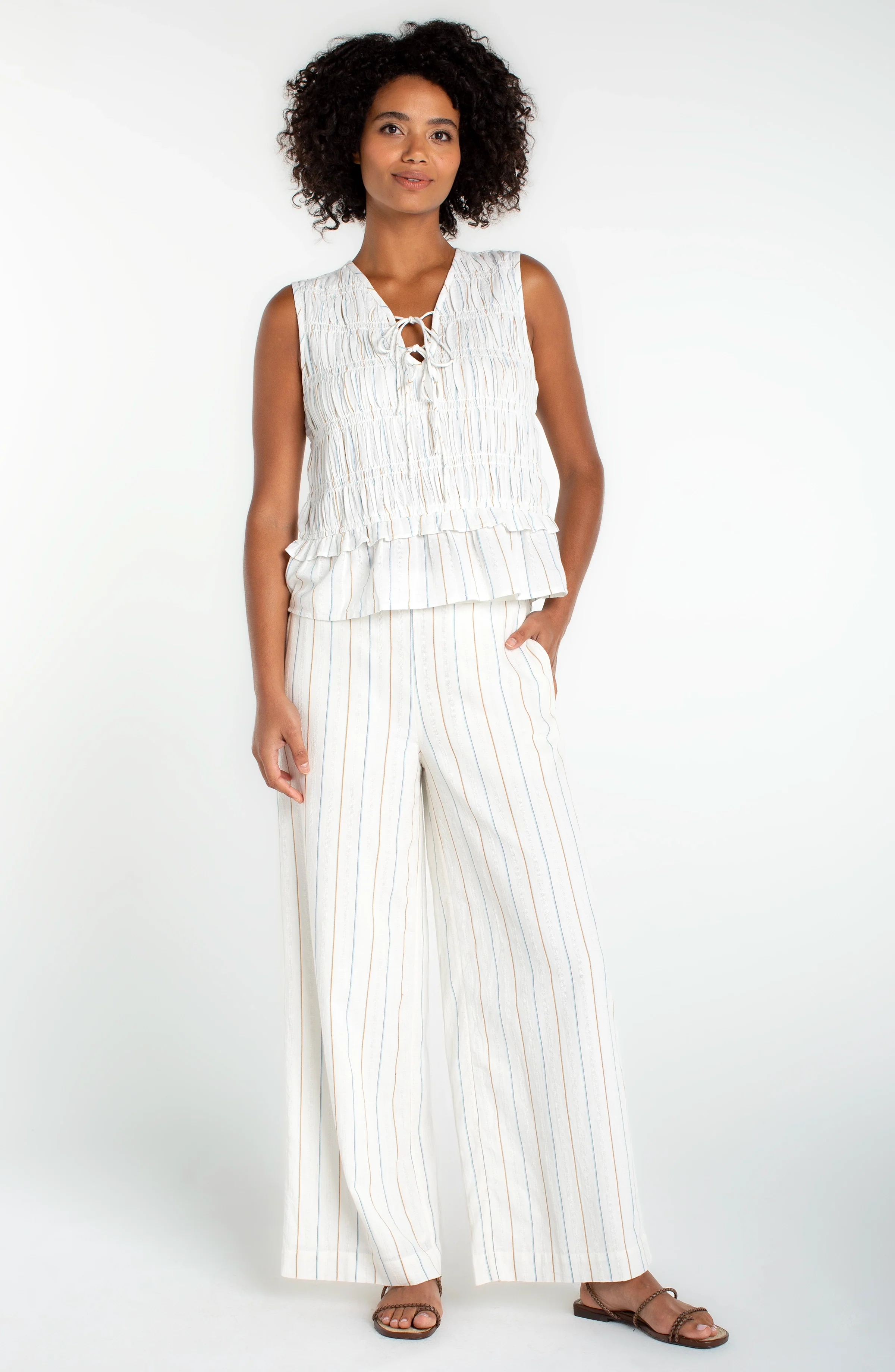 SLEEVELESS TIE FRONT WOVEN TOP - Image 4