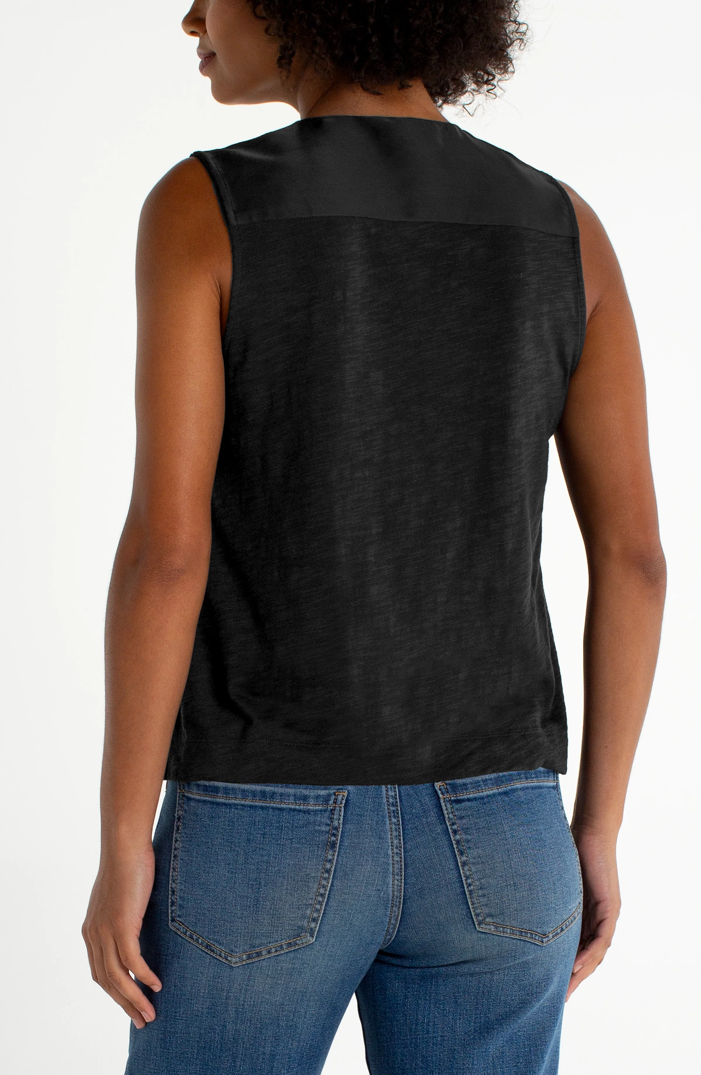 SLEEVELESS V-NECK WOVEN-TO-KNIT TOP - Image 2