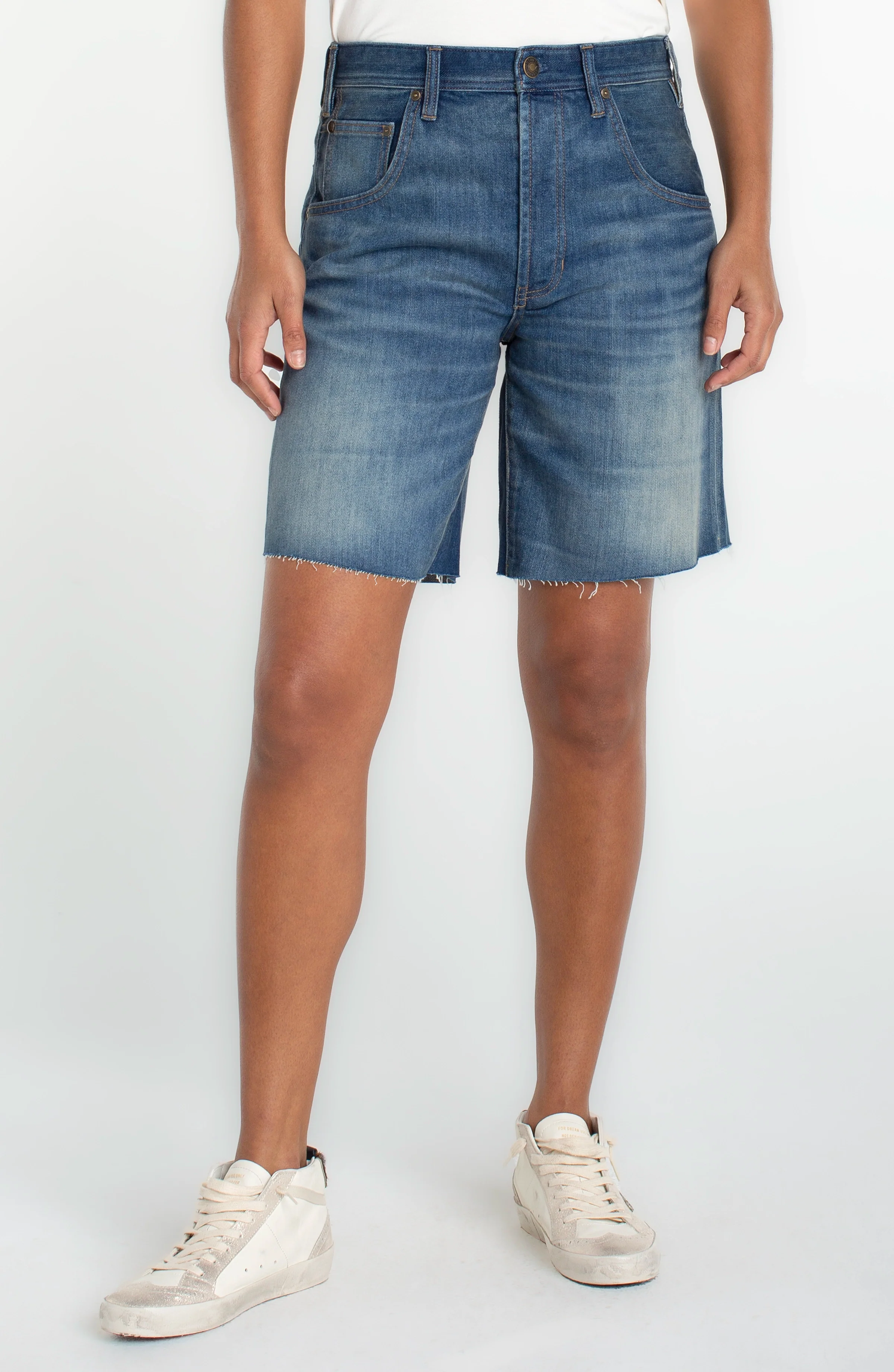 VINTAGE CUT OFF SHORT