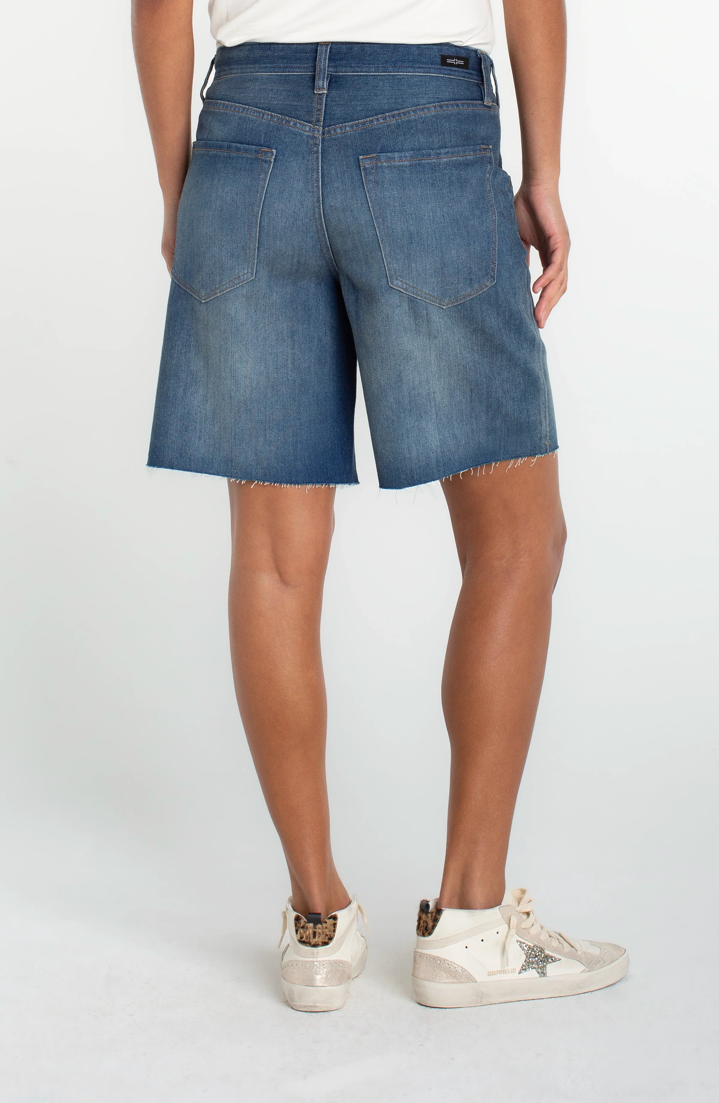 VINTAGE CUT OFF SHORT - Image 2